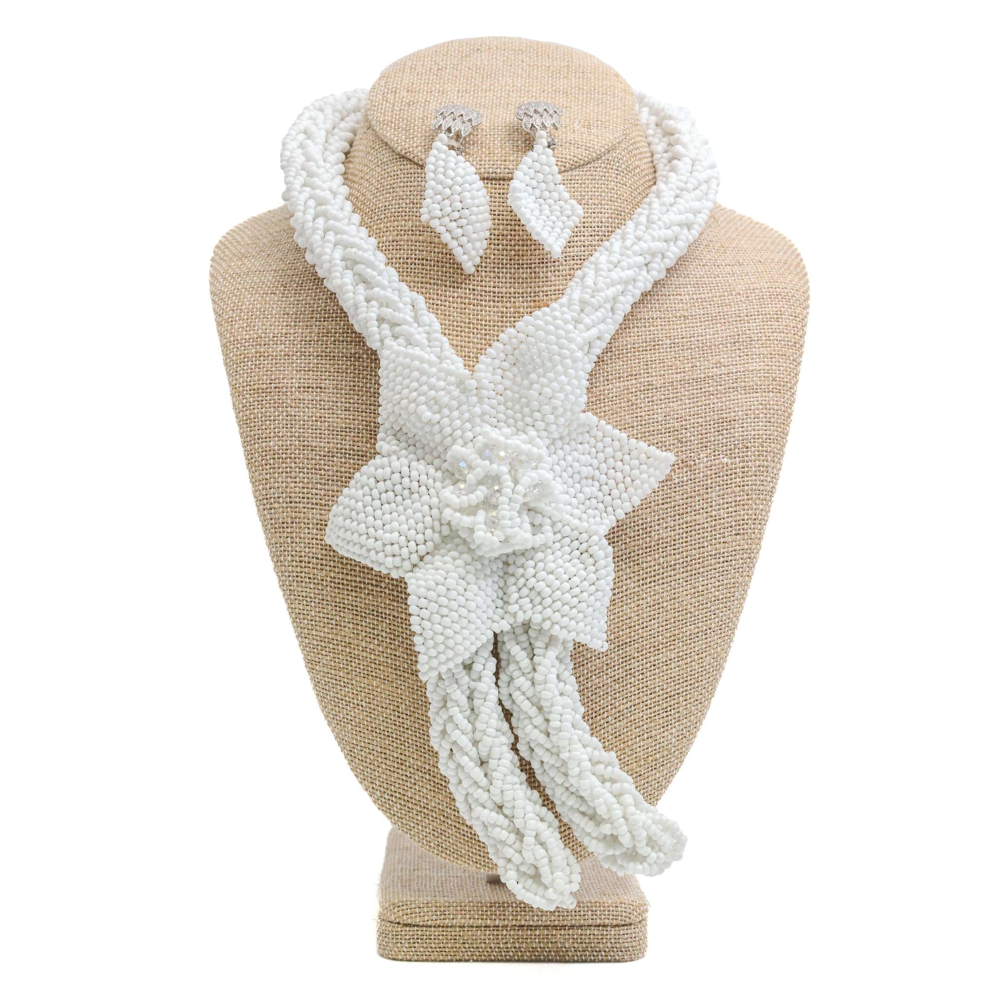 White Floral Beaded Necklace Set