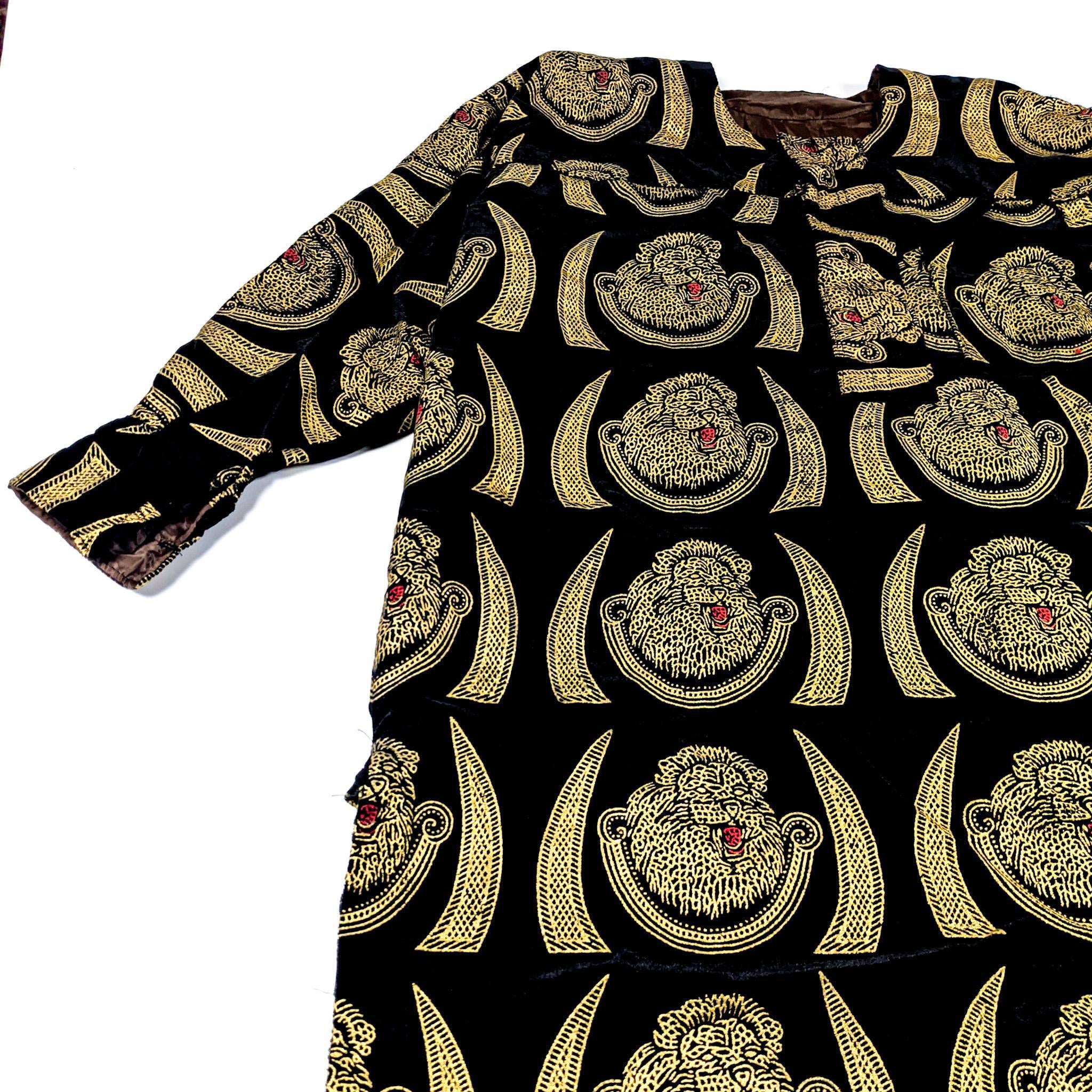 Black & Red Long Sleeve Traditional Nigerian Isiagu