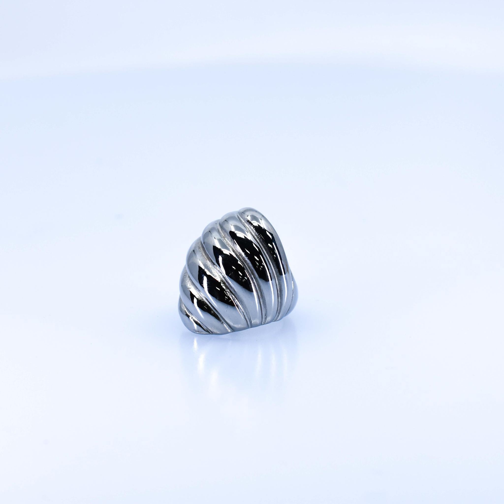Women’s Silver Striped Ring