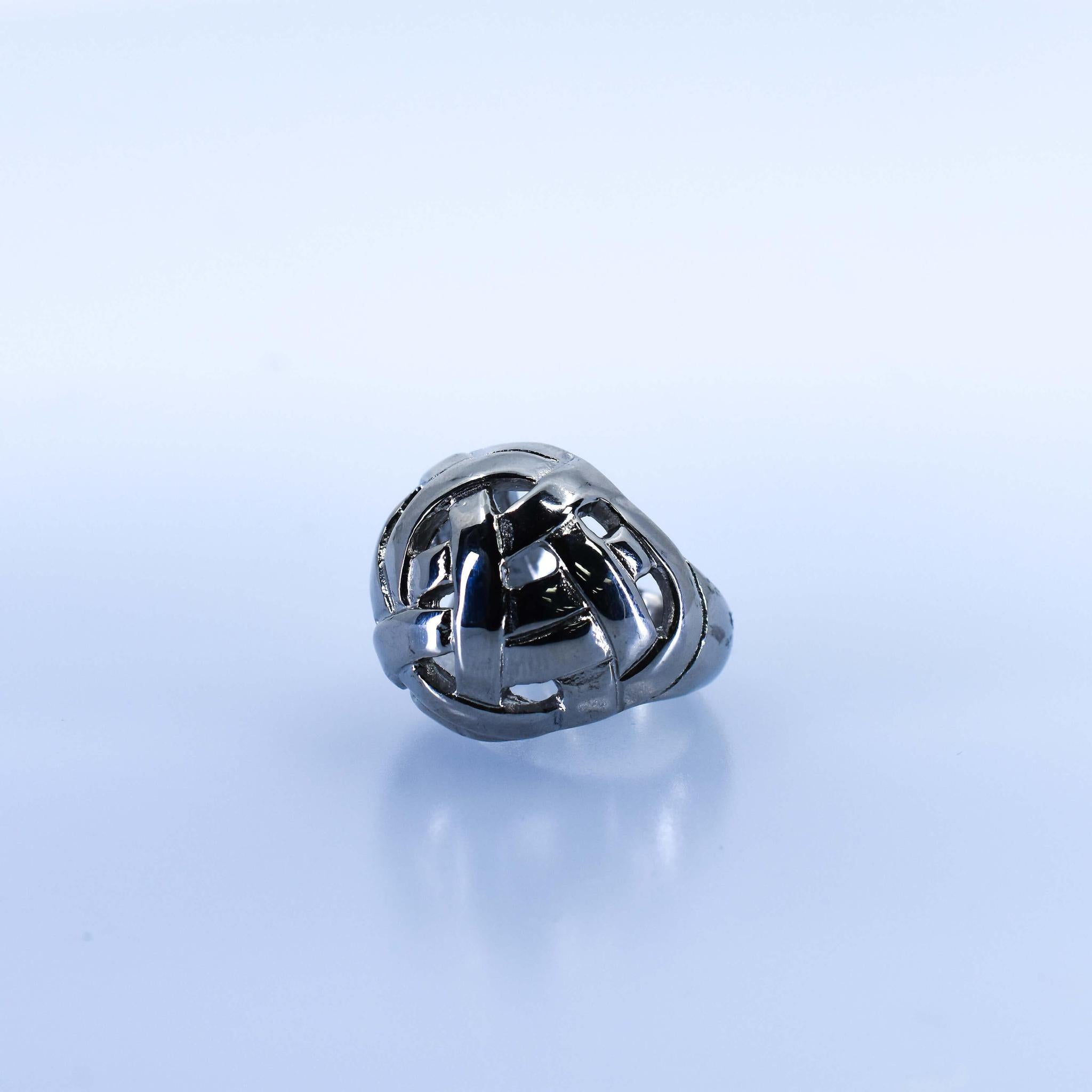 Women’s Interwoven Ring
