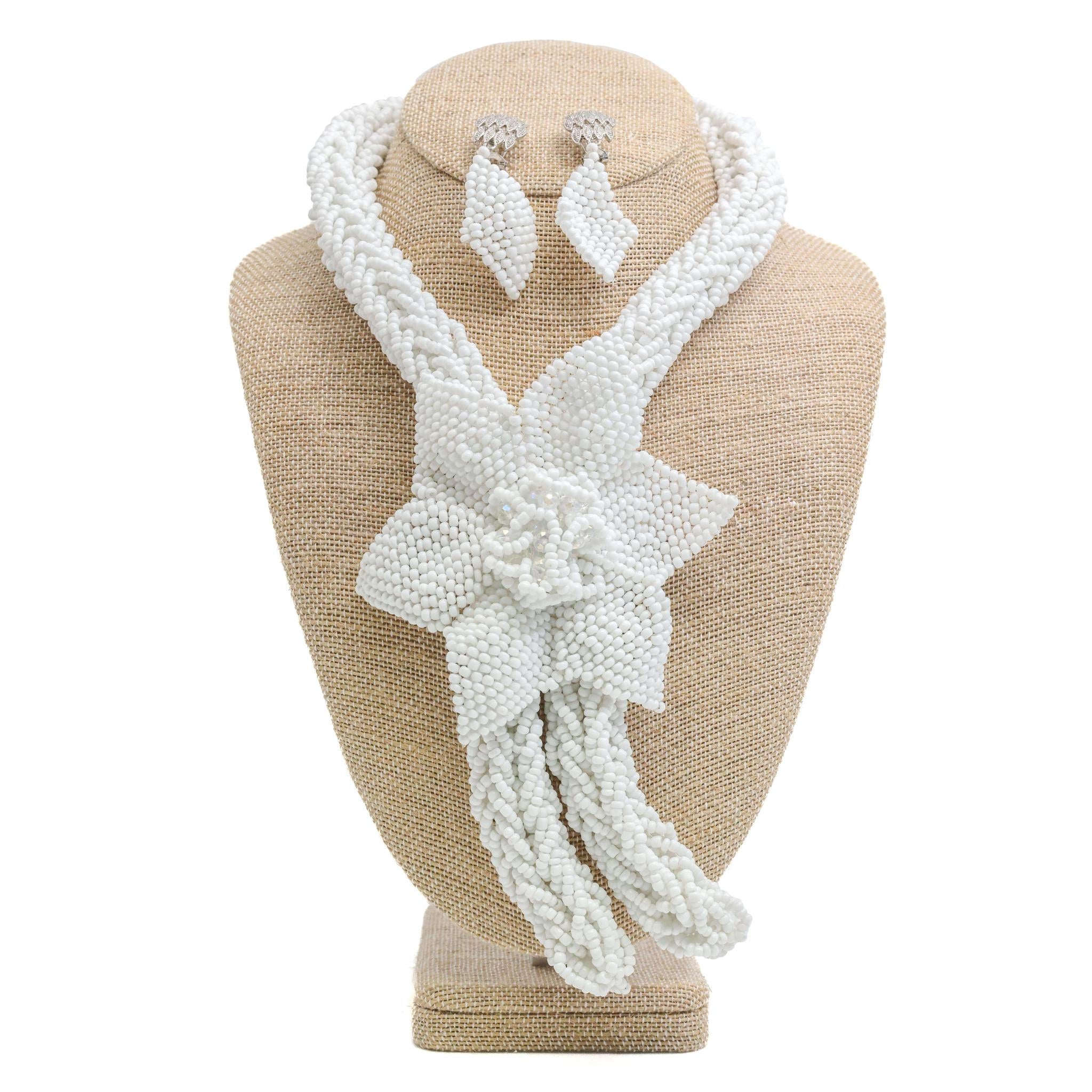 White Floral Beaded Necklace Set