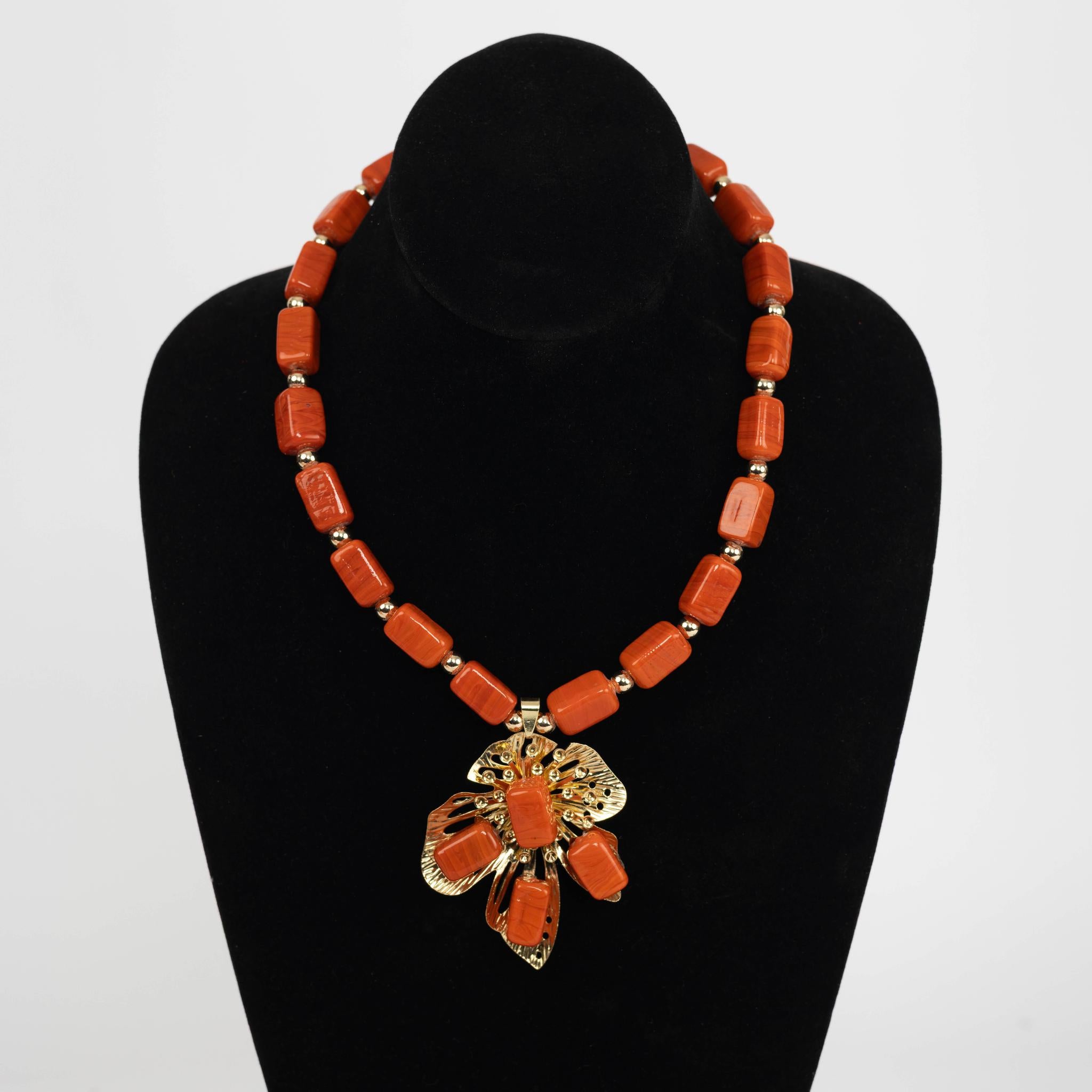 Coral & Gold Tone Beaded Jewelry Set
