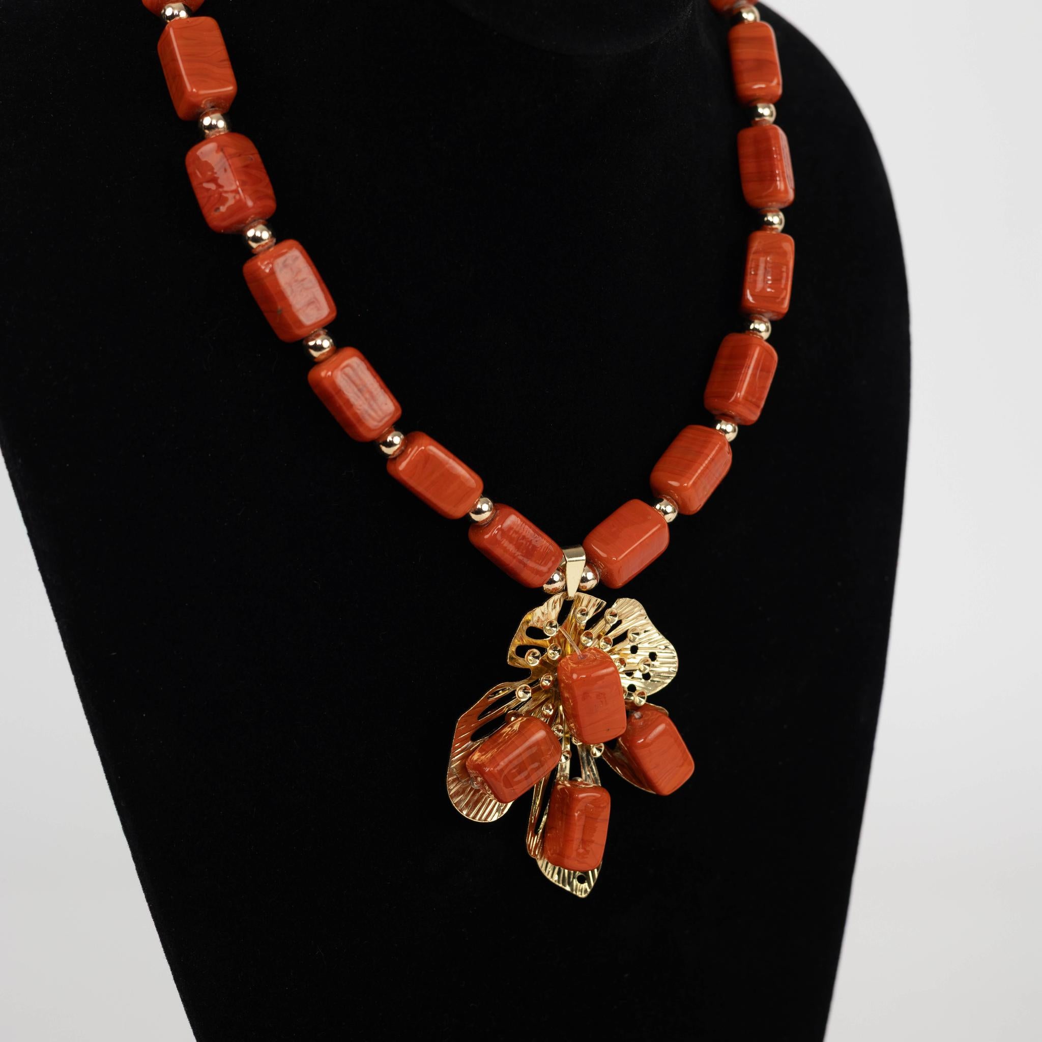 Coral & Gold Tone Beaded Jewelry Set