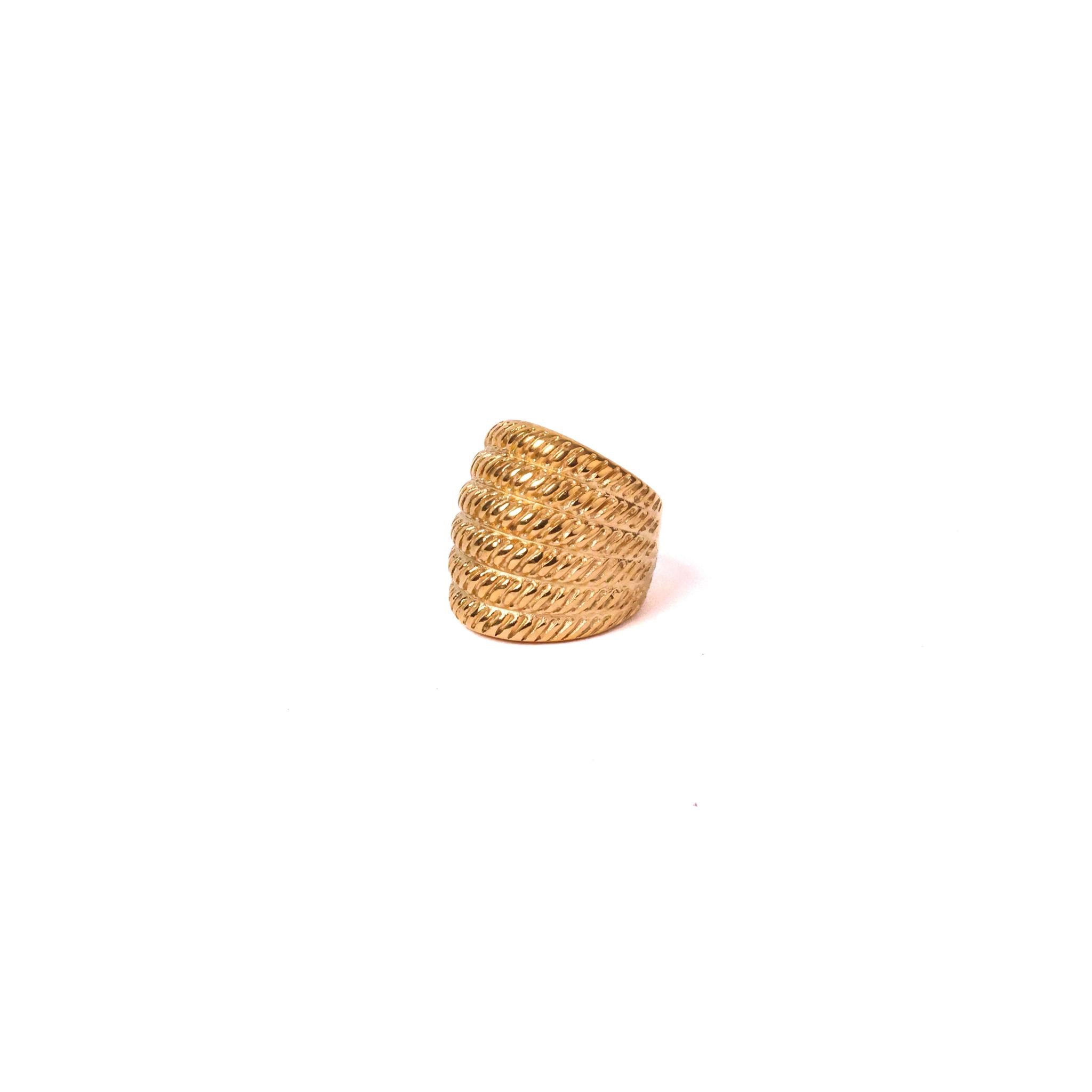 Gold Shell Women's Ring