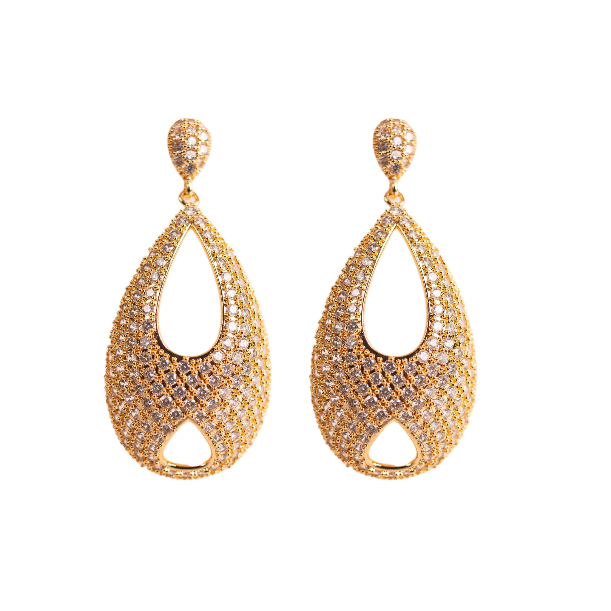 Gold Oval Drop Earring